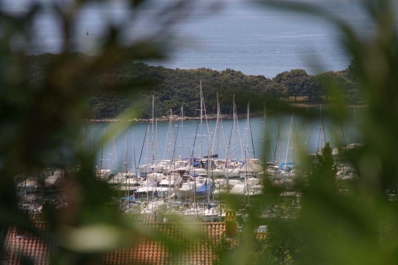 Guesthouse Galeb Vrsar Exterior photo